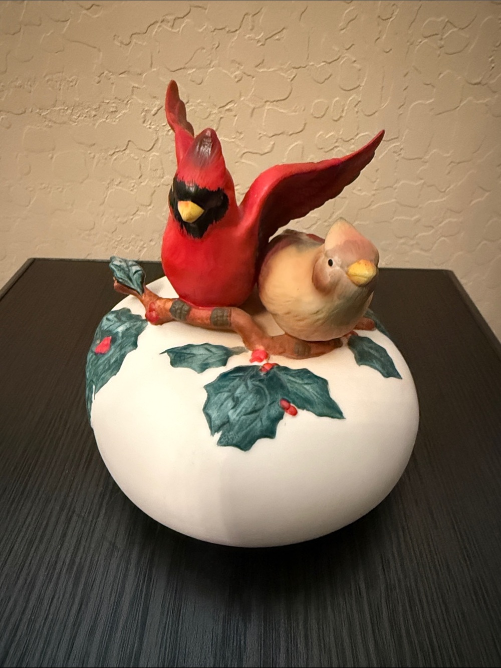 Enesco Cardinal Holiday Figurine “Winter Wonderland”